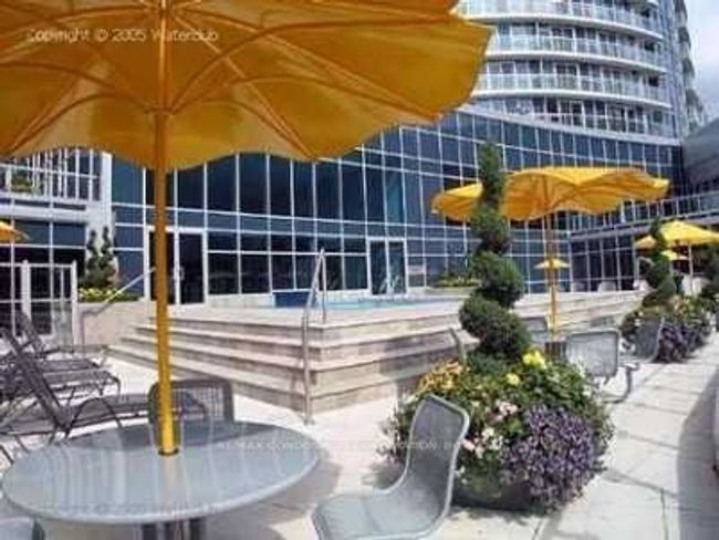 3403 - 208 Queens Quay W, Condo with 2 bedrooms, 2 bathrooms and 1 parking in Toronto ON | Image 9