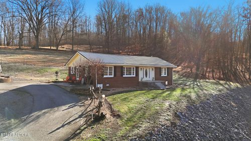 1625 Machine Branch Rd, Ewing, VA, 24248-8756 | Card Image