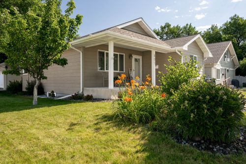 801 E 4th St, Laurel, MT, 59044-2801 | Card Image