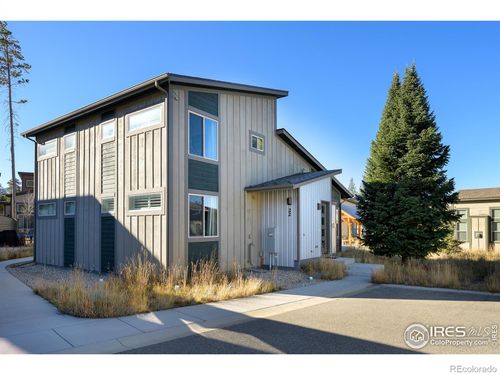 22 Fireside Dr, Fraser, CO, 80442-5077 | Card Image