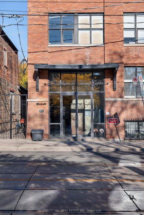 105-2154 Dundas St W, Toronto, ON, M6R1X3 | Card Image