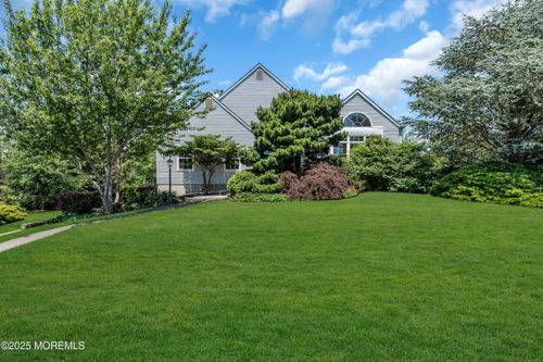 16 Arrowhead Way, Millstone Township, NJ, 08535-8519 | Card Image