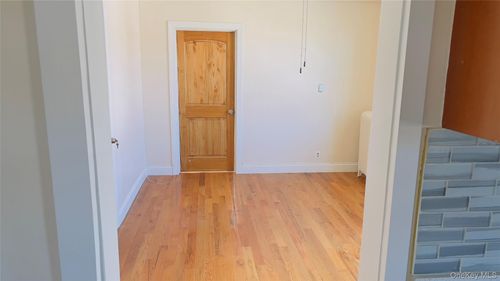 136-15 Whitelaw St, Ozone Park, NY, 11417 | Card Image