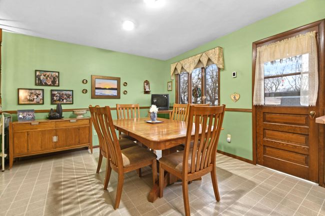 Dining Area | Image 8