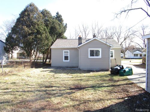22811 Purdue Ave, Farmington Hills, MI, 48336-3648 | Card Image