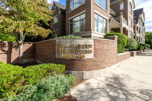 301-445 Village Grn, Lincolnshire, IL, 60069 | Card Image