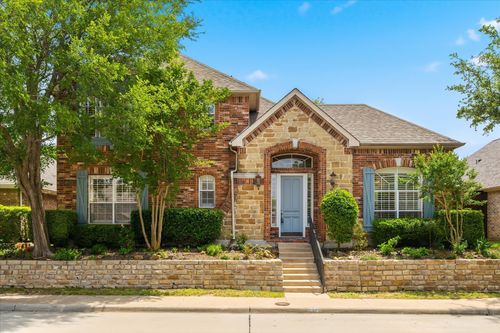 946 Briar Oaks Dr, Rockwall, TX, 75087-6519 | Card Image