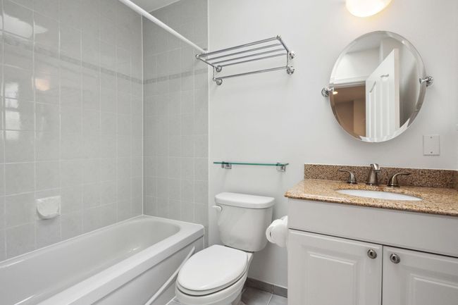 3311 W 2 Nd Avenue, Home with 3 bedrooms, 2 bathrooms and 1 parking in Vancouver BC | Image 31
