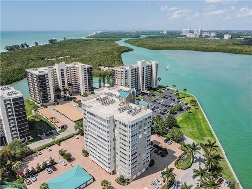 303-21 Bluebill Ave, NAPLES, FL, 34108 | Card Image