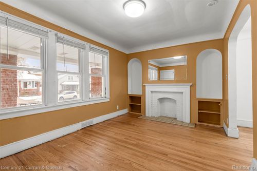 6559 Barrie St, Dearborn, MI, 48126-1716 | Card Image