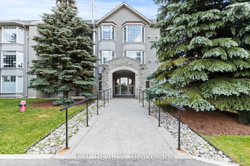 301-990 Golf Links Rd, Ancaster, ON, L9K1J8 | Card Image