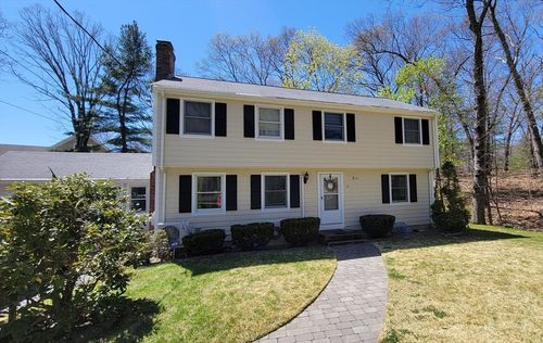 31-31 Hunnewell St, Needham, MA, 02494-1807 | Card Image