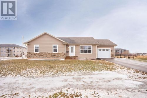 115 Squire Lane, Stratford, PE, C1B3W3 | Card Image