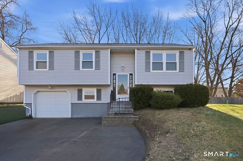 20 Kent Ct, Middletown, CT, 06457-4524 | Card Image