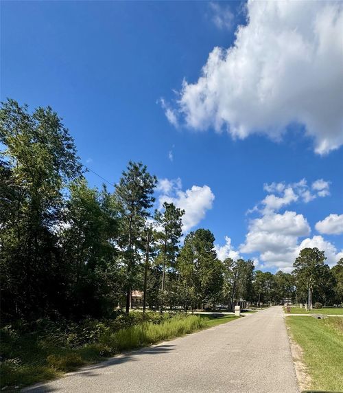 19574 Desna Dr, Porter, TX, 77365-4264 | Card Image