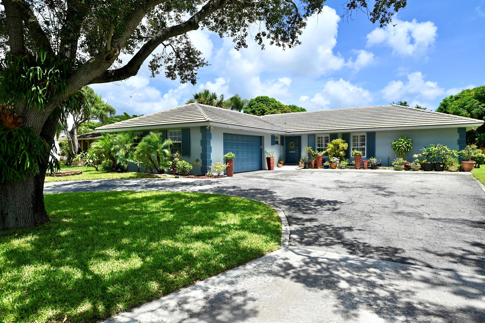 Jonquil Cir, Palm Beach Gardens, FL 33410