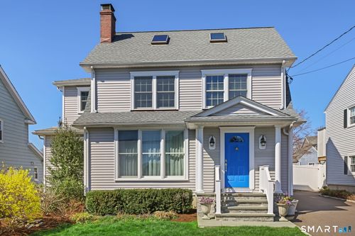 49 Buena Vista St, Stamford, CT, 06907-2402 | Card Image