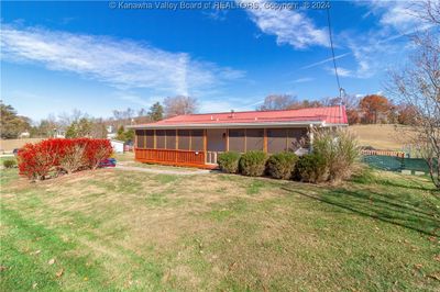 8788 Coal River Road, House other with 2 bedrooms, 2 bathrooms and null parking in Saint Albans WV | Image 1