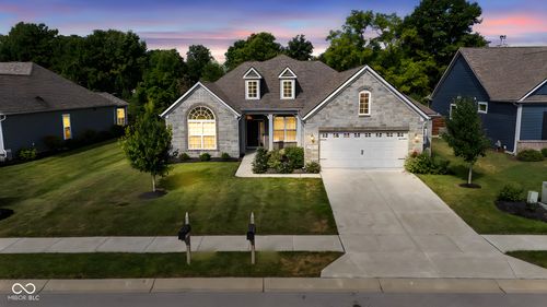 6642 Clearwood Dr, Brownsburg, IN, 46112-7020 | Card Image