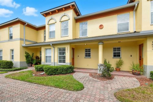 3853 Island Way, ST PETERSBURG, FL, 33705-6450 | Card Image