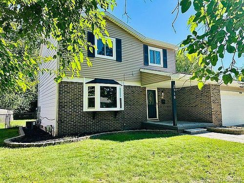 2110 Barritt Street, Lansing, MI, 48912 | Card Image