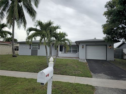 7771 Nw 46th St, Lauderhill, FL, 33351-5711 | Card Image