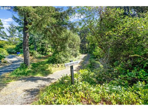 23 Bay Ridge Loop, GlenedenBeach, OR, 97388 | Card Image