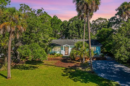 112 W Indian Ave, Folly Beach, SC, 29439 | Card Image