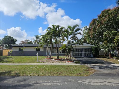 221 Sw 53rd Ave, Plantation, FL, 33317-3638 | Card Image