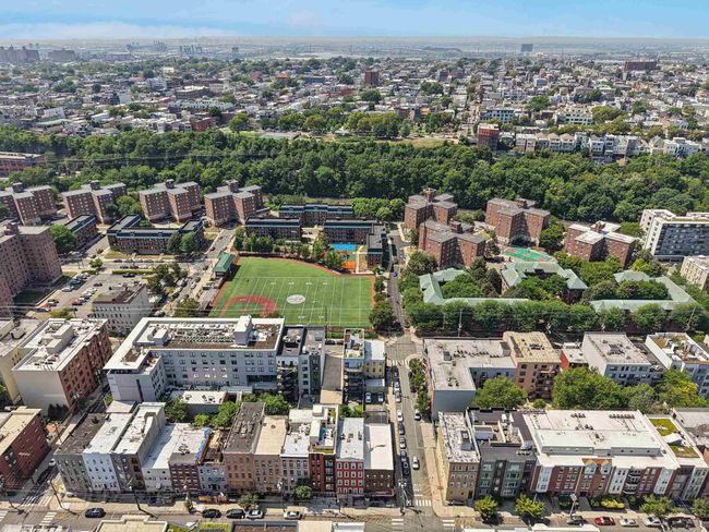 APT-4L - 420 Monroe St, House other with 2 bedrooms, 1 bathrooms and null parking in Hoboken NJ | Image 29