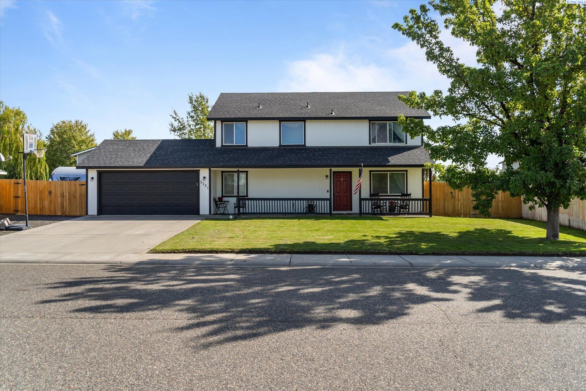 Oleander St, West Richland, WA 99353