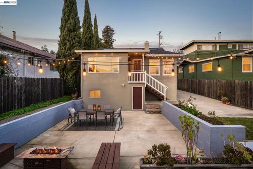 5431 5431 Ygnacio Ave, Oakland, CA, 94601 | Card Image
