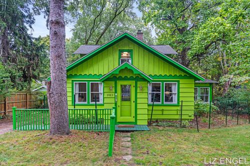 3083 May Ave, Douglas, MI, 49406-5239 | Card Image