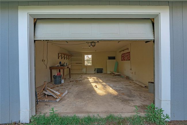 Garage | Image 11
