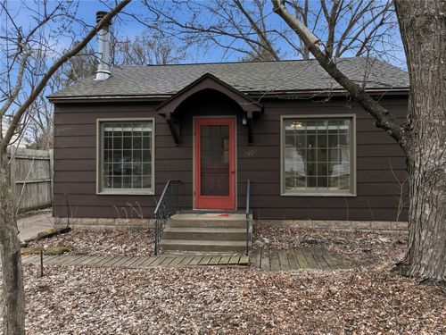 2607 6th St, Eau Claire, WI, 54703-2895 | Card Image