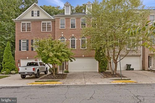 8313 Dockray Ct, LORTON, VA, 22079-5002 | Card Image