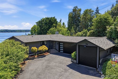 2101 Beverly Beach Dr Nw, Olympia, WA, 98502-3429 | Card Image