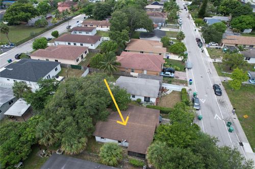 2824 Nw 8th St, Fort Lauderdale, FL, 33311-6637 | Card Image