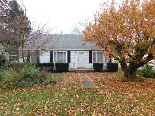 4217 Harrison Ave Nw, Canton, OH, 44709-1857 | Card Image