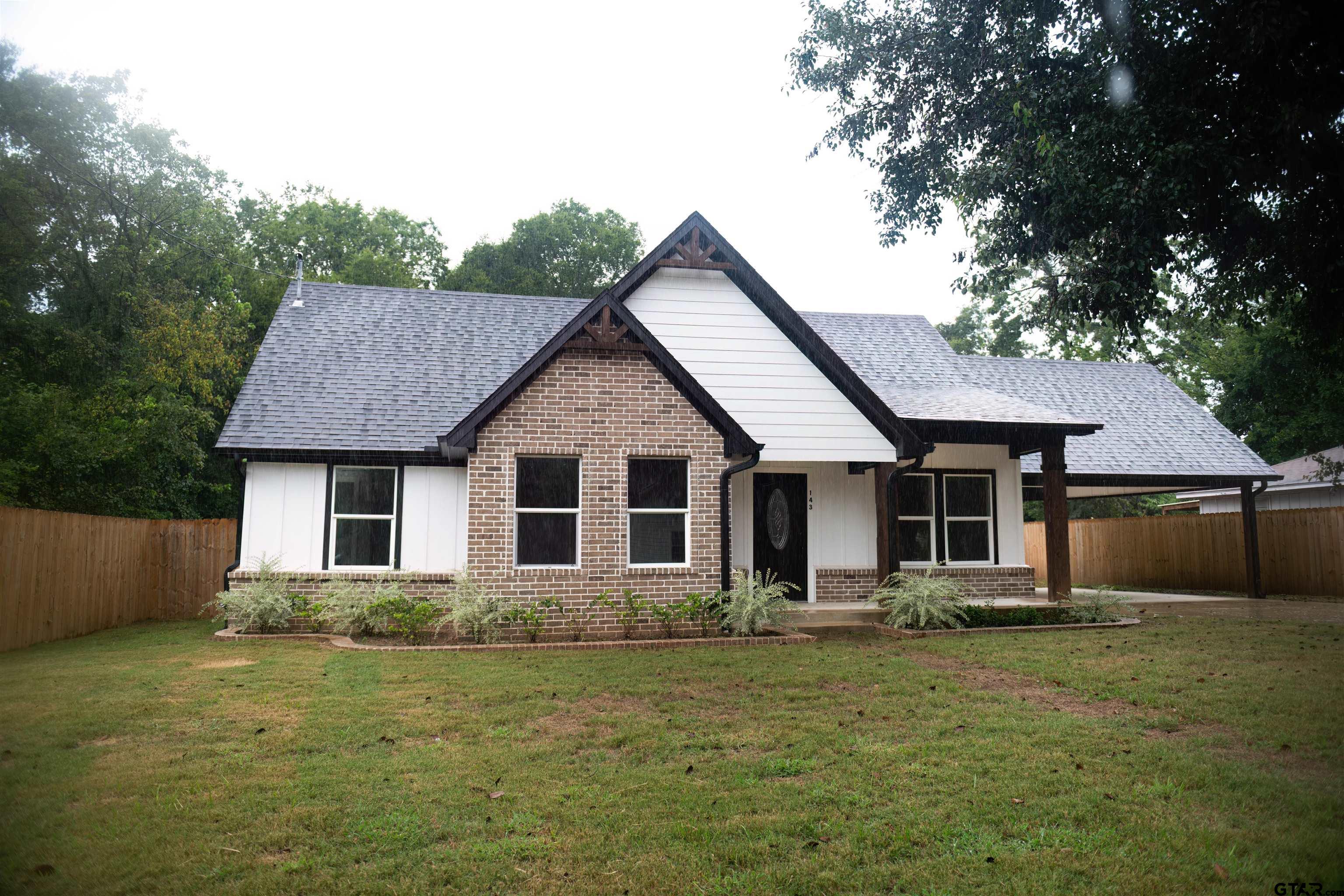 Fulton St, Jacksonville, TX 75766