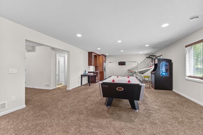 Lower level rec/entertainment area | Image 44