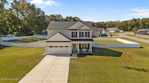 120 Persimmon Dr, New Bern, NC, 28562-5545 | Card Image
