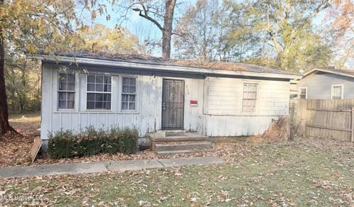 2559 Mcdowell Cir, Jackson, MS, 39204-5204 | Card Image