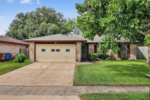 7405 Skyking Dr, Corpus Christi, TX, 78412-5130 | Card Image