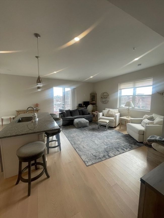 APT-6 - 99 Moody St, Condo with 2 bedrooms, 2 bathrooms and 1 parking in Waltham MA | Image 8