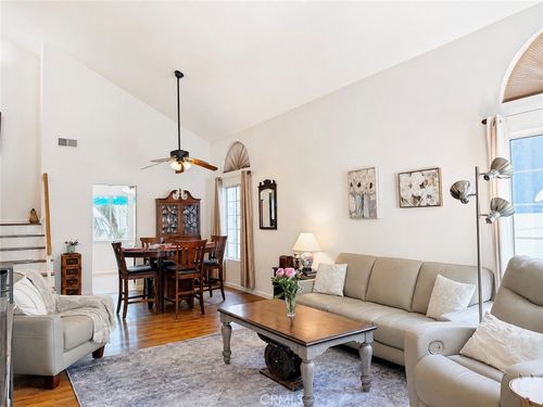 26676 Whippoorwill Pl, Canyon Country, CA, 91351-5537 | Card Image