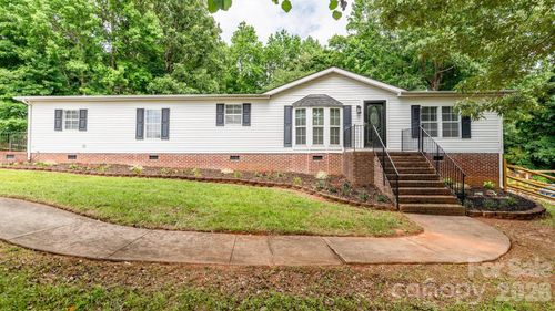 127 Whitewater Ln, Mooresville, NC, 28115-7157 | Card Image