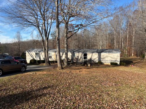 andamp1111-1075 Menefee Dr, Goode, VA, 24556-2645 | Card Image