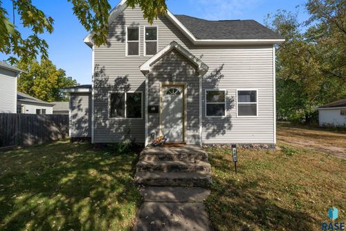 222 W 2nd St Street, Canton, SD, 57013 | Card Image