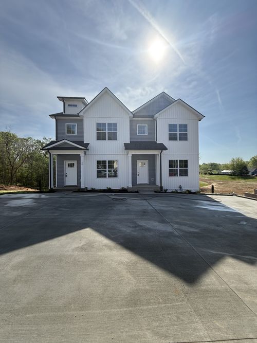 409 Cook Dr, Clarksville, TN, 37042-3858 | Card Image